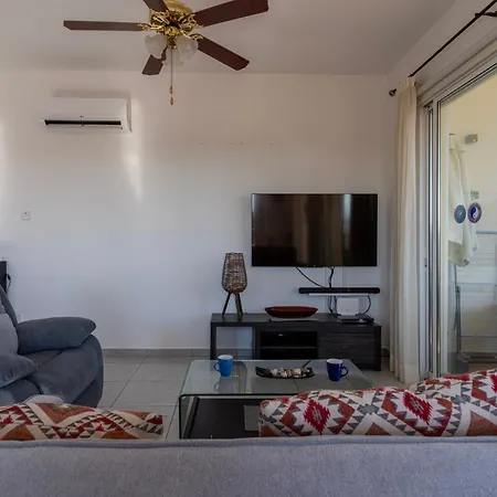 Cozy 2 Bedroom Apartment, Diana Gardens At Apartamento